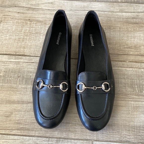Black loafers - Picture 1 of 5